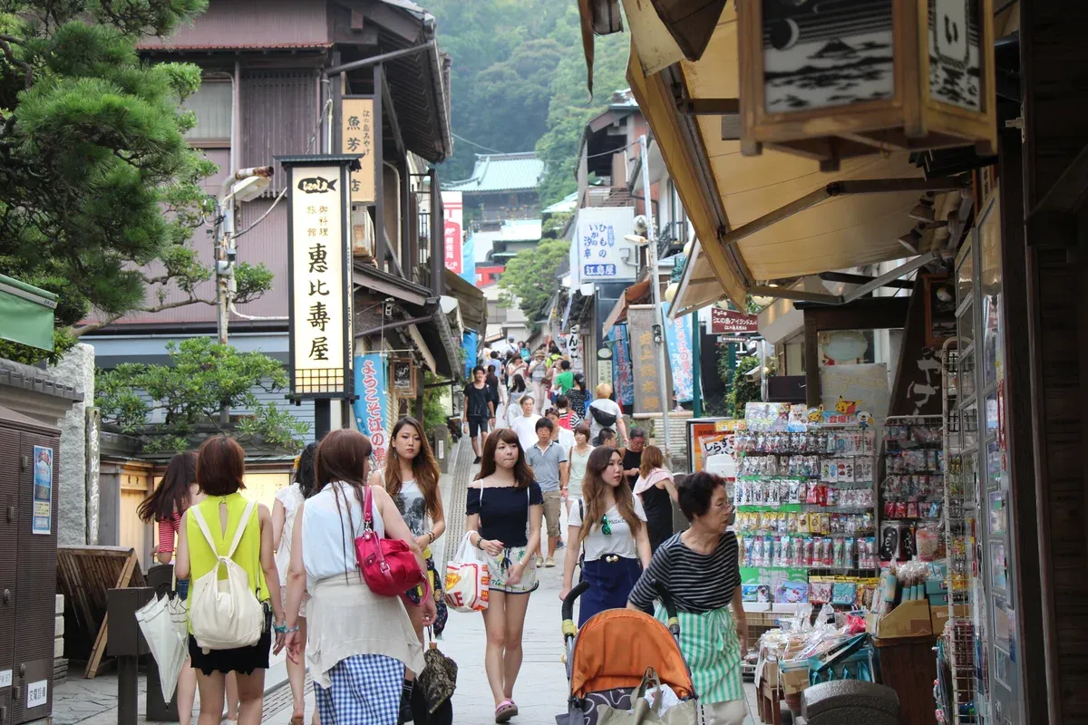 The shopping street climbing Enoshima island on a day trip from Tokyo by Odakyu and Enoden